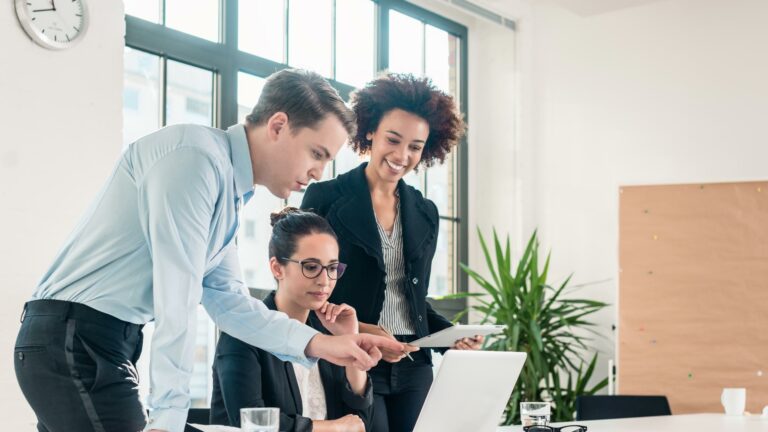 10 Essential Skills for Graduates Entering the Translation Industry